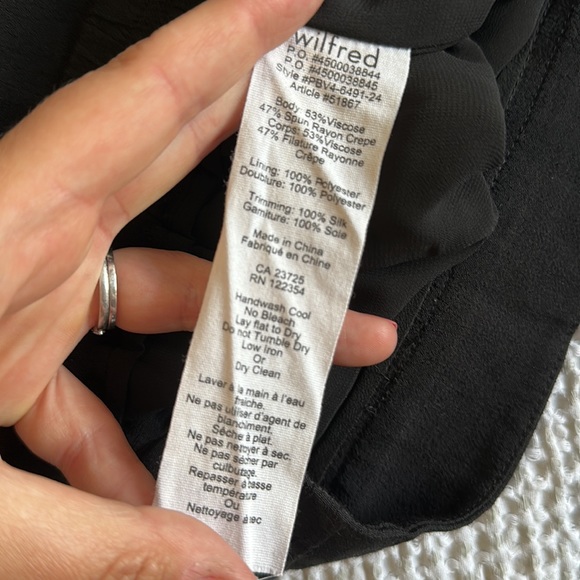 Aritzia | Wilfred Shorts - Picture 6 of 6